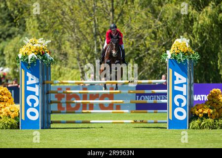 Mario Deslauriers aus Kanada tritt am 4. Juni 2023 beim FEI Nations Cup in Langley, B.C., an. Stockfoto