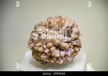 Das Nahbild von Opal "Ananas" als Ersatz für Ikaite. Weiße Klippen aus New South Wales, Australien. Stockfoto