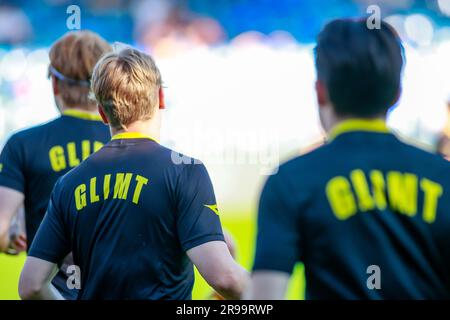 Drammen, Norwegen, 25. Juni 2023. Bodø/Glimts Spieler während des Warm-up vor dem Spiel zwischen Strømsgodset und Bodø/Glimt im Marienlyst-Stadion in Drammen. Kredit: Frode Arnesen/Alamy Live News Stockfoto