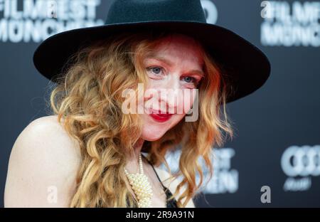 München, Deutschland. 23. Juni 2023. Brigitte Hobmeier, Schauspielerin, kommt zur Eröffnung des Münchner Filmfestivals auf die Gasteig HP8. Das Filmfestival wird dieses Jahr mit dem Film „die persische Version“ eröffnet und zeigt bis 01.07.2023 Filme aus der ganzen Welt. Kredit: Sven Hoppe/dpa/Alamy Live News Stockfoto