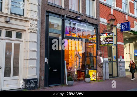 Amsterdam, Niederlande - 12. Oktober 2021: Eintritt zum Foltermuseum in Amsterdam, NL. Stockfoto