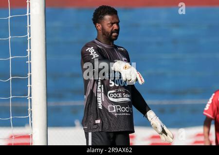 Curitiba, Brasilien. 25. Juni 2023. PR - CURITIBA - 06/25/2023 - PARANAENSE B 2023, PARANA CLUBE X PATRIOTAS - Felipe Torwart des Parana Clube während eines Spiels gegen die Patriotas im Stadion Durival de Britto für die Paranaense B 2023 Meisterschaft. Foto: Robson Mafra/AGIF/Sipa USA Guthaben: SIPA USA/Alamy Live News Stockfoto