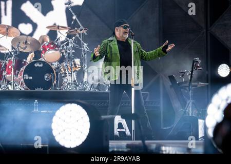 Rom, Italien. 16. Juni 2023. Der italienische Sänger und Songwriter Vasco Rossi tritt live auf der Bühne im Olimpic Stadium in Rom auf. (Foto: Stefano Costantino/SOPA Images/Sipa USA) Guthaben: SIPA USA/Alamy Live News Stockfoto