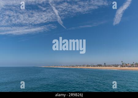 Malerischer panoramablick auf die nördliche Küste von Orange County von Newport Bach, Südkalifornien Stockfoto