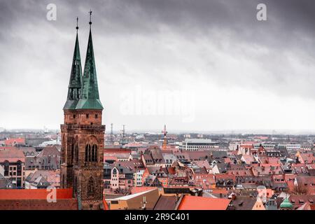 Die bayerische Stadt Nürnberg aus der Vogelperspektive. Stockfoto