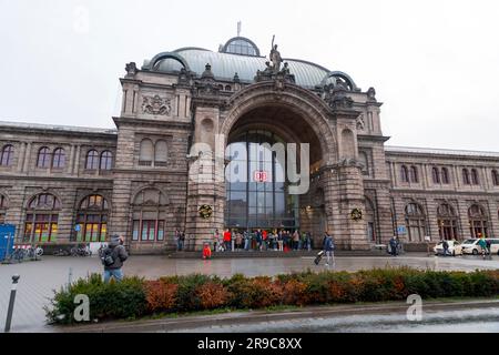 Nürnberg, Deutschland - 28. DEZEMBER 2021: Nürnberg Hauptbahnhof, Nürnberg Hauptbahnhof ist der Hauptbahnhof in Nürnberg. Es ist die Lara Stockfoto