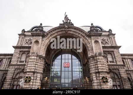 Nürnberg, Deutschland - 28. DEZEMBER 2021: Nürnberg Hauptbahnhof, Nürnberg Hauptbahnhof ist der Hauptbahnhof in Nürnberg. Es ist die Lara Stockfoto