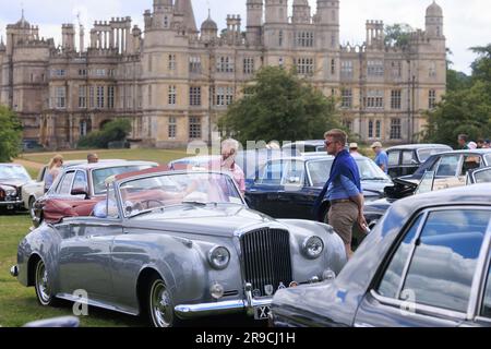 Jährliche Rally & Concours d'Elegance von Rolls-Royce und Bentley Cars im Burghley House Stockfoto