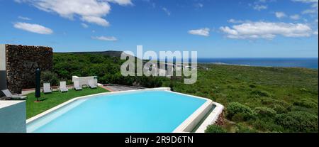 Pool, Forest Lodge, Grootbos Privates Naturschutzgebiet, Gansbaai, Westkap, Südafrika Stockfoto