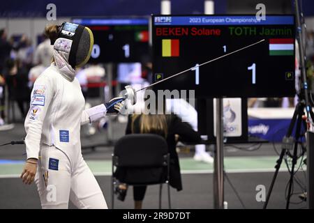 Krakau, Polen. 26. Juni 2023. Die Fechtsportlerin Solane Beken zeigte sich in Aktion während eines Kampfes im epee-Frauenwettbewerb bei den Europaspielen in Krakau, Polen, am Montag, den 26. Juni 2023. Die Europaspiele 3., informell bekannt als Krakau-Malopolska 2023, sind eine geplante internationale Sportveranstaltung, die vom 21. Juni bis 02. Juli 2023 in Krakau und Malopolska, Polen, stattfindet. BELGA FOTO LAURIE DIEFFEMBACQ Kredit: Belga News Agency/Alamy Live News Stockfoto