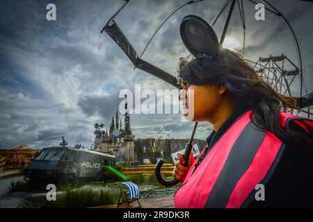 Farah Steward Dismaland Stockfoto