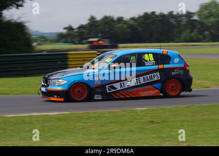 Dalton on Tees, 25. Juni 2023. Daniel Scott fährt einen BMW E87 116i in der Gaz Shocks 116 Trophäe während des 750. Motor Club Meetings im Croft Circuit. Kredit: Colin Edwards Stockfoto