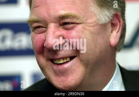 Aktenfoto vom 25-08-2000 von Craig Brown, dem ehemaligen schottischen Manager, der im Alter von 82 Jahren gestorben ist, hat Aberdeen bestätigt. Ausgabedatum: Montag, 26. Juni 2023. Stockfoto