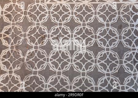 Texturhintergrund von einer Stuckwand mit traditionellen Mustern in Segovia, Spanien. Stockfoto
