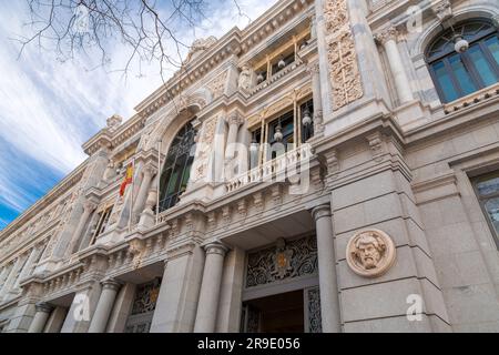 Madrid, Spanien - 16. FEBRUAR 2022: Die Banco de Espana ist die spanische Zentralbank. Gegründet in Madrid im Jahr 1782 von Karl III. In der Calle de Alca Stockfoto