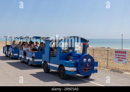 Bognor Regis, West Sussex, Großbritannien - Juni 25. Blick auf den Landzug in Bognor Regis, West Sussex am 25. Juni 2023. Nicht identifizierte Personen Stockfoto