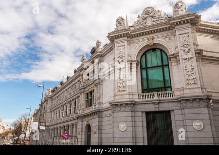 Madrid, Spanien - 19. FEBRUAR 2022: Die Banco de Espana ist die spanische Zentralbank. Gegründet in Madrid im Jahr 1782 von Karl III. In der Calle de Alca Stockfoto
