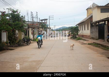 Chazuta, Peru; 1. Oktober 2022: Chazuta ist eine peruanische Stadt, Hauptstadt des gleichnamigen Bezirks in der Provinz San Martín i. Stockfoto