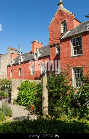 Abt Haus und die Stadt Kammern von der neuen Bibliothek, Dunfermline, Schottland. Stockfoto