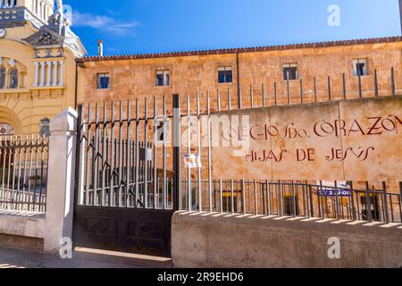 Salamanca, Spanien-20. FEBRUAR 2022: Heiliges Herz der Töchter der Jesus-Schule in Salamanca, Spanien. Stockfoto