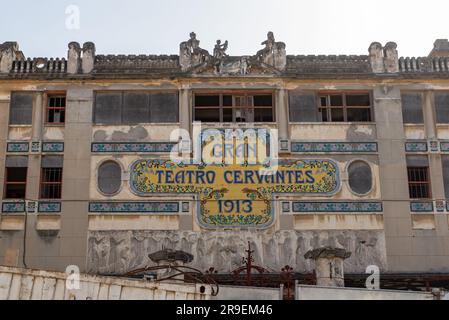 Das berühmte spanische Art Deco Gran Teatro Cervantes im Zentrum von Tanger stammt aus der Kolonialzeit, Marokko Stockfoto