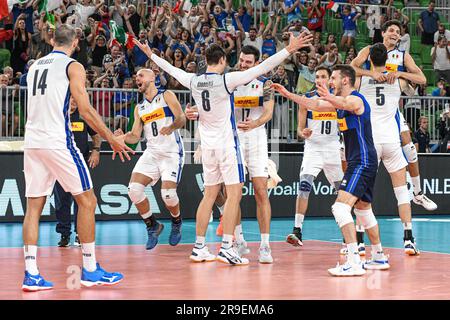 Italien feiert den Sieg über Frankreich. Volleyball-Weltmeisterschaft 2022. Stockfoto