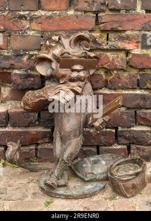 Kleine Metallskulptur Hewelion der Löwe vor dem Bernsteinmuseum von Danzig, Polen, Europa, EU Stockfoto