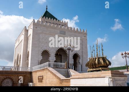 Das berühmte Mausoleum der marokkanischen Könige Hassan II Und Mohammed V. im Hassan-Viertel in Rabat, Marokko Stockfoto