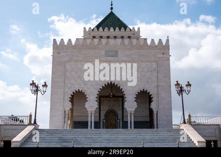 Das berühmte Mausoleum der marokkanischen Könige Hassan II Und Mohammed V. im Hassan-Viertel in Rabat, Marokko Stockfoto