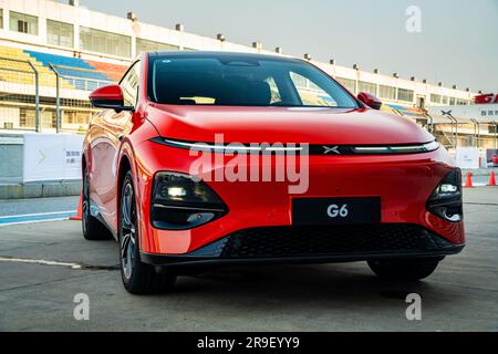 Ein XPeng G6 Performance SUV auf der Guangdong International Circuit, Zhaoqing, China. Stockfoto