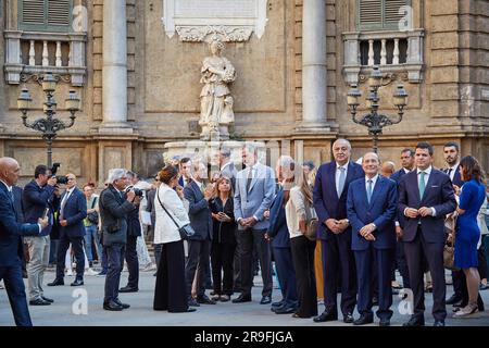 Palermo, Sizilien, Italien. 26. Juni 2023. Die Staats- und Regierungschefs Italiens, Portugals und Spaniens in Palermo, Sizilien, sprechen über "Innovation im nachhaltigen Finanzwesen". Zuvor besuchten die Staatschefs das Stadtzentrum in Begleitung der Kommunalregierung, mit dem Bürgermeister von Palermo Roberto Lagalla und dem Stadtplaner Maurizio Carta, und der Regionalregierung, mit dem Präsidenten von Sizilien Renato Schifani.'Innovation in Sustainable Finance': Dies ist das zentrale Thema des XVI. COTEC Europe Symposium, der jährlichen institutionellen Sitzung der Stiftung für Innovation Italiens in Port Stockfoto