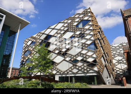 Campus-Gebäude der University of Sheffield auf der Leavygreave Road, im Stadtgebiet Broomhall, South Yorkshire, Großbritannien Stockfoto