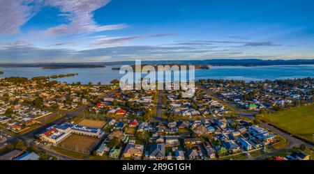 Swansea ist eine Stadt am Eingang zum Lake Macquarie vom Pazifischen Ozean in NSW, Australien. Es ist Teil der Stadt der lokalen Gouverneure von Lake Macquarie Stockfoto