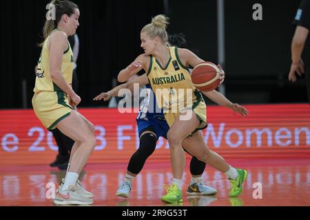 Sydney, Australien. 26. Juni 2023. Shyla Heal (C) vom australischen Frauen-Basketballteam in Aktion während des FIBA Women's Asia Cup Division 2023 Ein Spiel zwischen Australien und den Philippinen im Quay Centre. Endergebnis: Australien 105:34 Philippinen. Kredit: SOPA Images Limited/Alamy Live News Stockfoto