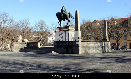 Karlsplatz, historischer Platz mit Reiterstatue von Kaiser Wilhelm I., Stuttgart, Deutschland Stockfoto