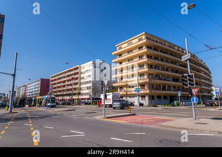 Genf, Schweiz - 25. MÄRZ 2022: Allgemeine Architektur und Straßenblick aus Genf, Schweiz am 25. März. Stockfoto