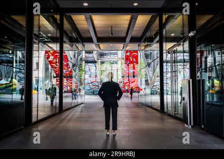 London, Großbritannien. 27. Juni 2023. Arturo Herreras Untitled, 2022 - Sculpture in the City - ein Skulpturenpfad in der City of London. Kredit: Guy Bell/Alamy Live News Stockfoto