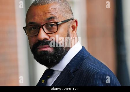 Außenminister James verlässt geschickt 10 Downing Street, London, für ein Kabinettsmeeting. Foto: Dienstag, 27. Juni 2023. Stockfoto