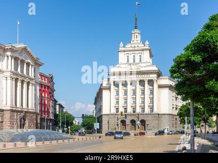 Gebäude der bulgarischen Nationalversammlung (Largo-ehemaliges Haus der Kommunistischen Partei), Stadtzentrum, Sofia, Republik Bulgarien Stockfoto