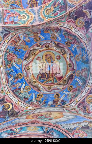 Fresken auf den Außenkorridoren, Kloster Rila (Sveti Ivan Rilski), Naturpark Kloster Rila, Provinz Kyustendil, Republik Bulgarien Stockfoto