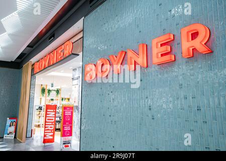 17. August 2022, Antalya, Türkei: Boyner Store in Shopping Mall Stockfoto