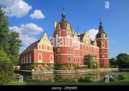 UNESCO-Weltkulturerbe Schloss Muskau in Bad Muskau - Sachsen - Deutschland, Juni 18 2023 Stockfoto