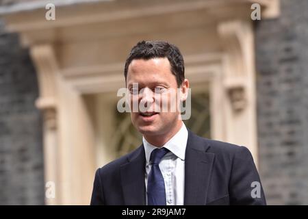 London, England, Großbritannien. 27. Juni 2023. Justizminister ALEX CHALK, gesehen bei einem Kabinettsmeeting in der Downing Street. (Kreditbild: © Thomas Krych/ZUMA Press Wire) NUR REDAKTIONELLE VERWENDUNG! Nicht für den kommerziellen GEBRAUCH! Stockfoto
