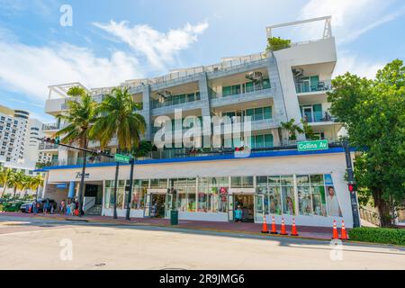 Miami Beach, FL, Vereinigte Staaten - 15. Juni 2023: Foto des Z Ocean Hotels an der Collins Avenue Stockfoto