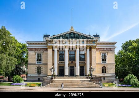 Säätytalo oder House of the Estates an einem sonnigen Sommertag im Stadtteil Kruununhaka in Helsinki, Finnland Stockfoto