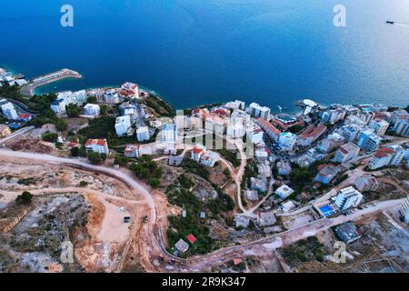 Sarande Albanien. Luftaufnahme in den Abendstunden Stockfoto