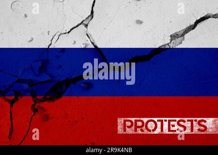 Protest in Russland. Kundgebung in Russland. Protestbanner für das Konzept der russischen Flagge Stockfoto