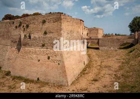 Die mittelalterliche Festung der Stadt Fano in der Region Marken, Italien Stockfoto