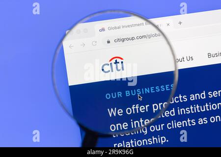 Ostersund, Schweden - Mars 13 2023: Citigroup-Website auf einem Computerbildschirm. Citigroup ist eine amerikanische multinationale Investmentbank und ein Finanzdienstleister Stockfoto