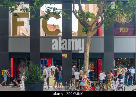 Barcelona, Spanien, 13. Juni 2023. Offizieller Laden des Futbol Club Barcelona in Barcelona, Katalonien, Spanien. Stockfoto